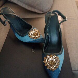 They were a gift, too small!